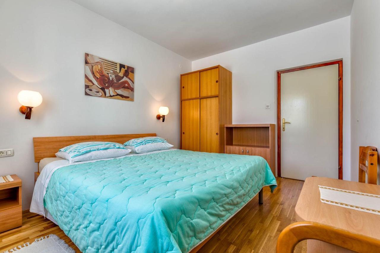 Apartments Margarita 木洛希尼 外观 照片